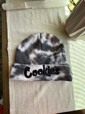 Cookies SF Original Logo Tie-Dye Embroidered Cuffed Beanie